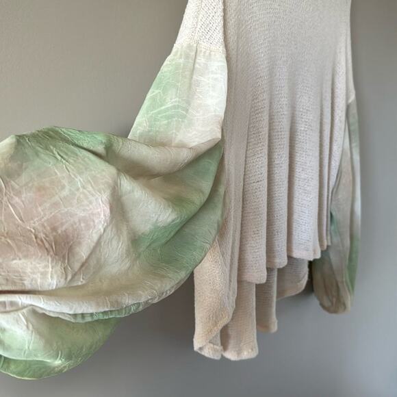 BLU PEPPER - DESIGNED IN CALIFORNIA TIE-DYE SLEEVE KNIT TOP SIZE MEDIUM - Picture 4 of 11